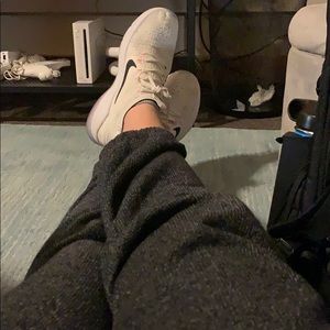 Meet your Posher, Annie